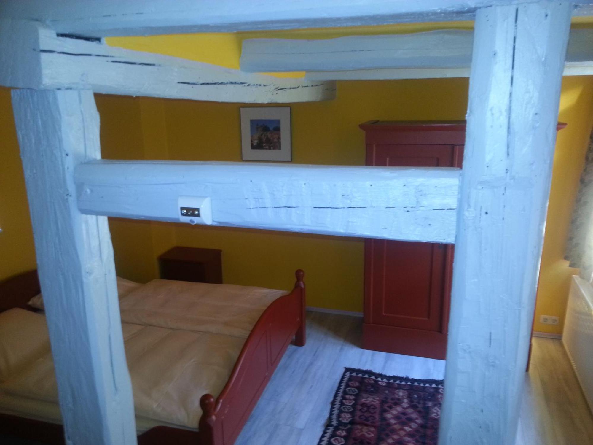 Fachwerkhotel - Ferienhaeuser Vorhof Zur Hoelle Quedlinburg Luaran gambar