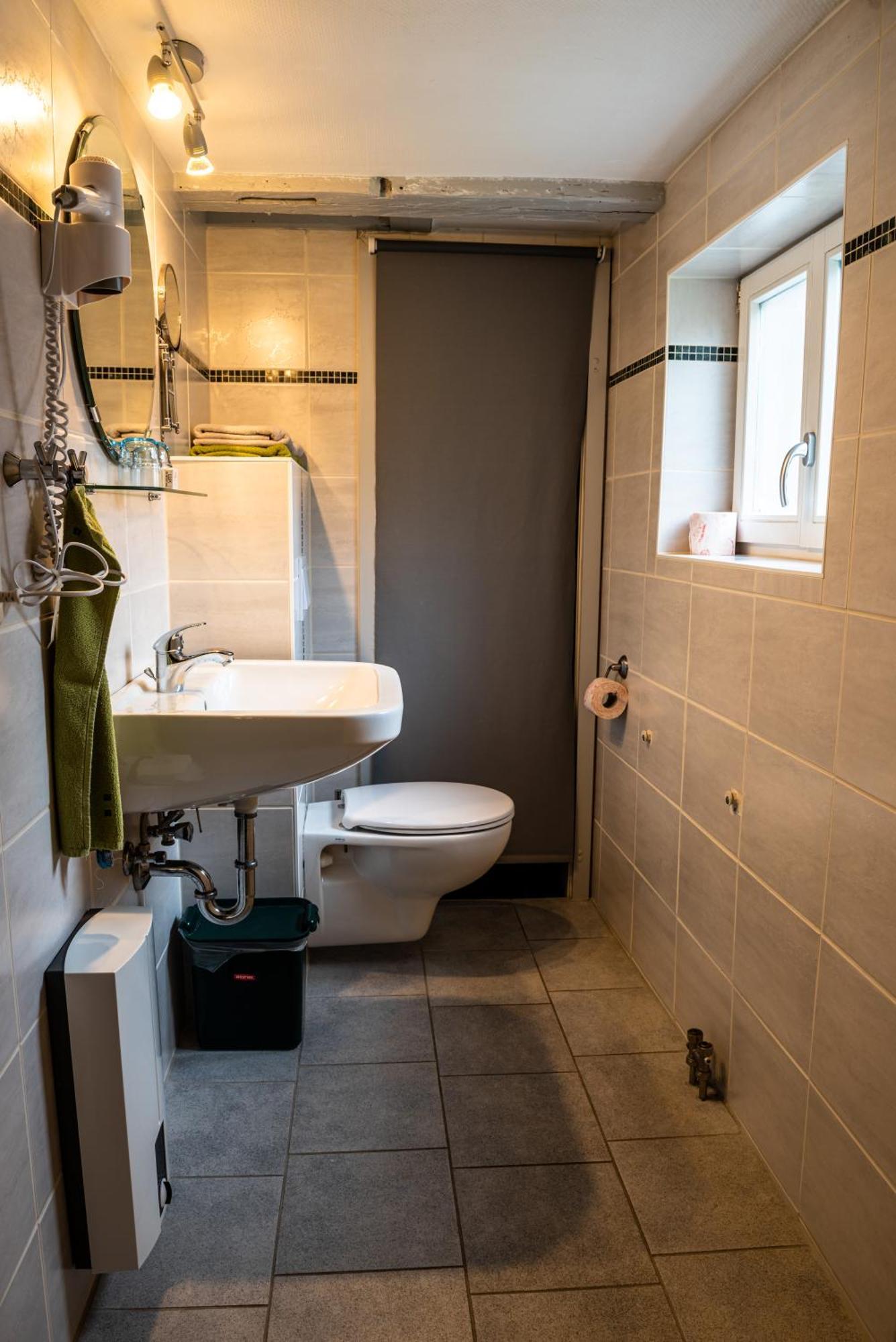 Fachwerkhotel - Ferienhaeuser Vorhof Zur Hoelle Quedlinburg Luaran gambar