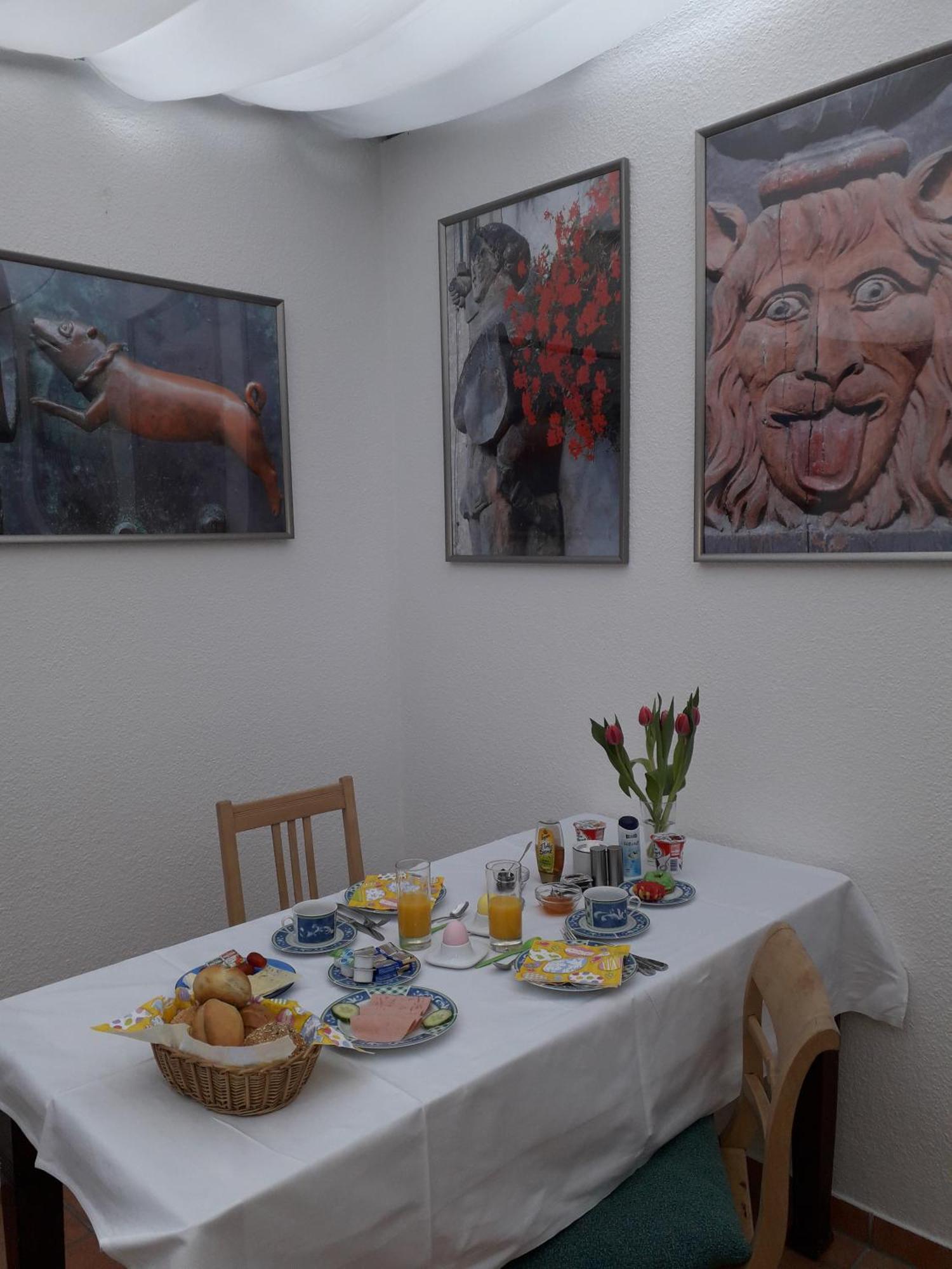 Fachwerkhotel - Ferienhaeuser Vorhof Zur Hoelle Quedlinburg Luaran gambar